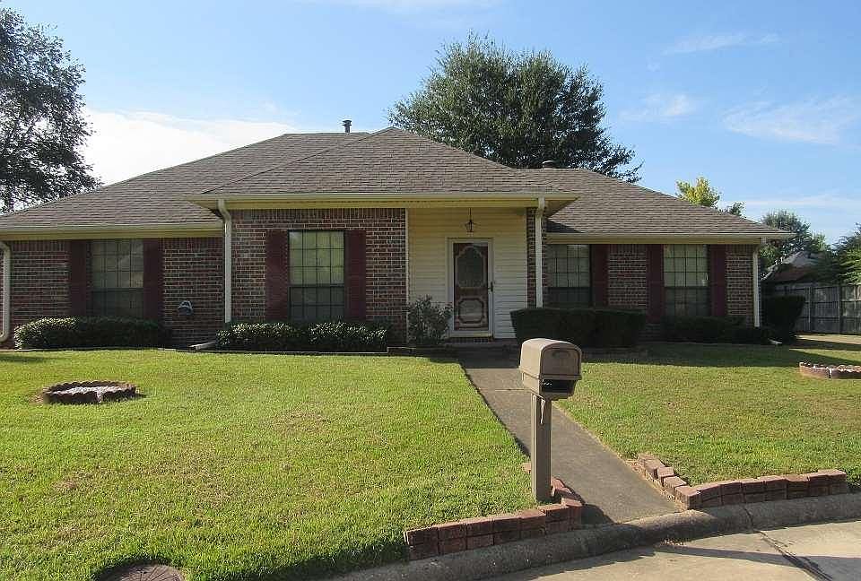 1st image of 2418 Lavender Ln