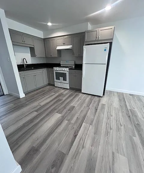 8730-8744 S Figueroa St #8730-01 — Photo 2