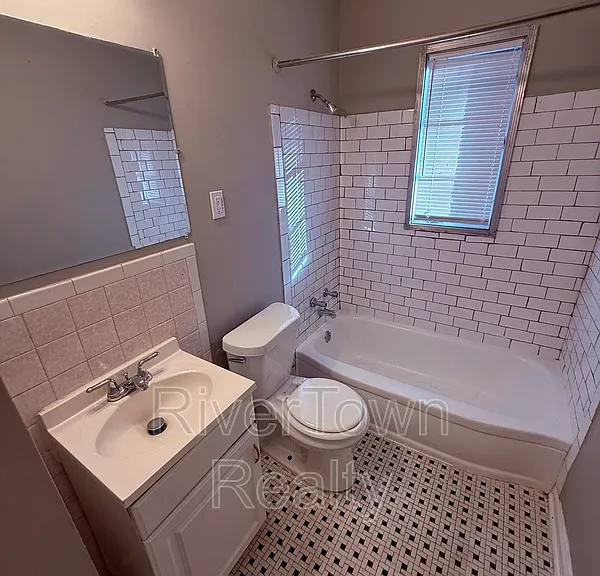1337 Haywood Ave — Photo 8