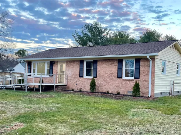 512 Rogers St, Fredericksburg, VA 22405