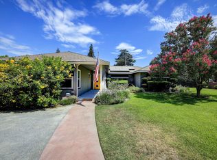 1700 W Beverly Dr, Visalia, CA