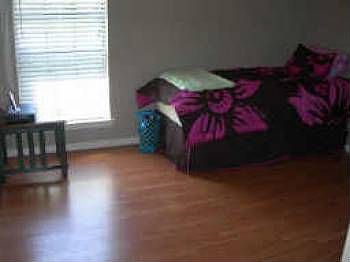 5th image of 2808 N Creekwood Dr