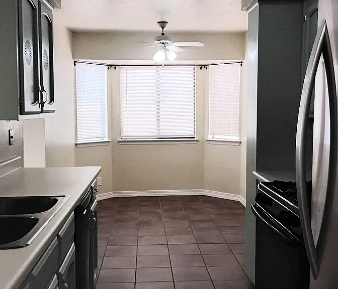 7405 Mayflower Rd NE — Photo 10