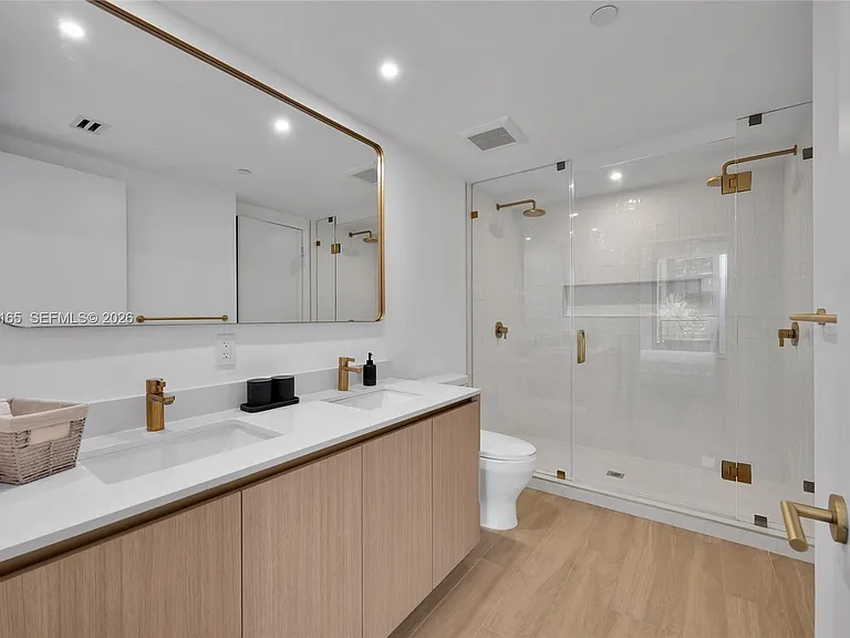 90 NE 32nd 406 Miami #406 — Photo 10