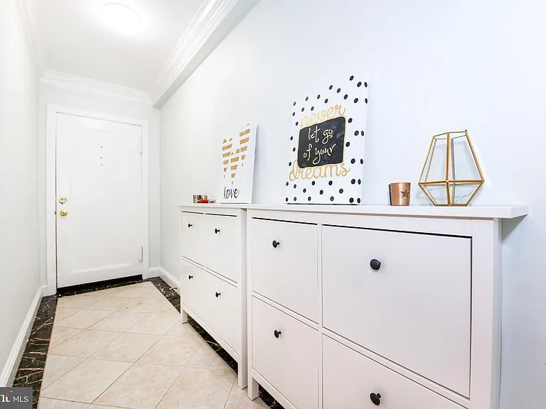 7036 Strathmore St #211 — Photo 2