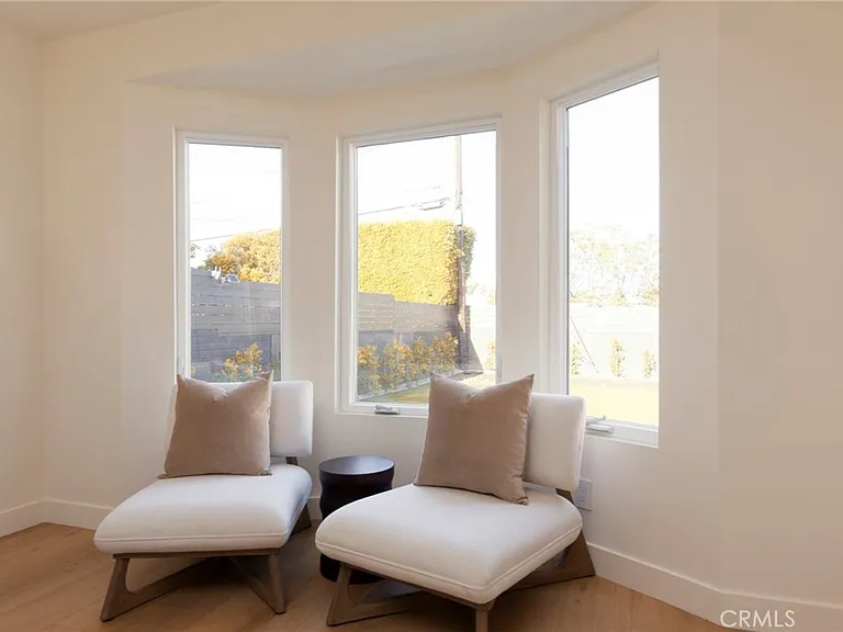 3554 S Sycamore Ave — Photo 27