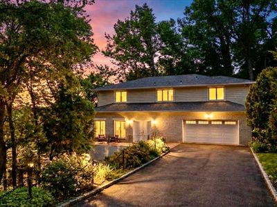 360 Valley View Ave, Paramus, NJ, 07652