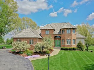 8404 Heather Rdg, Spring Grove, IL 60081