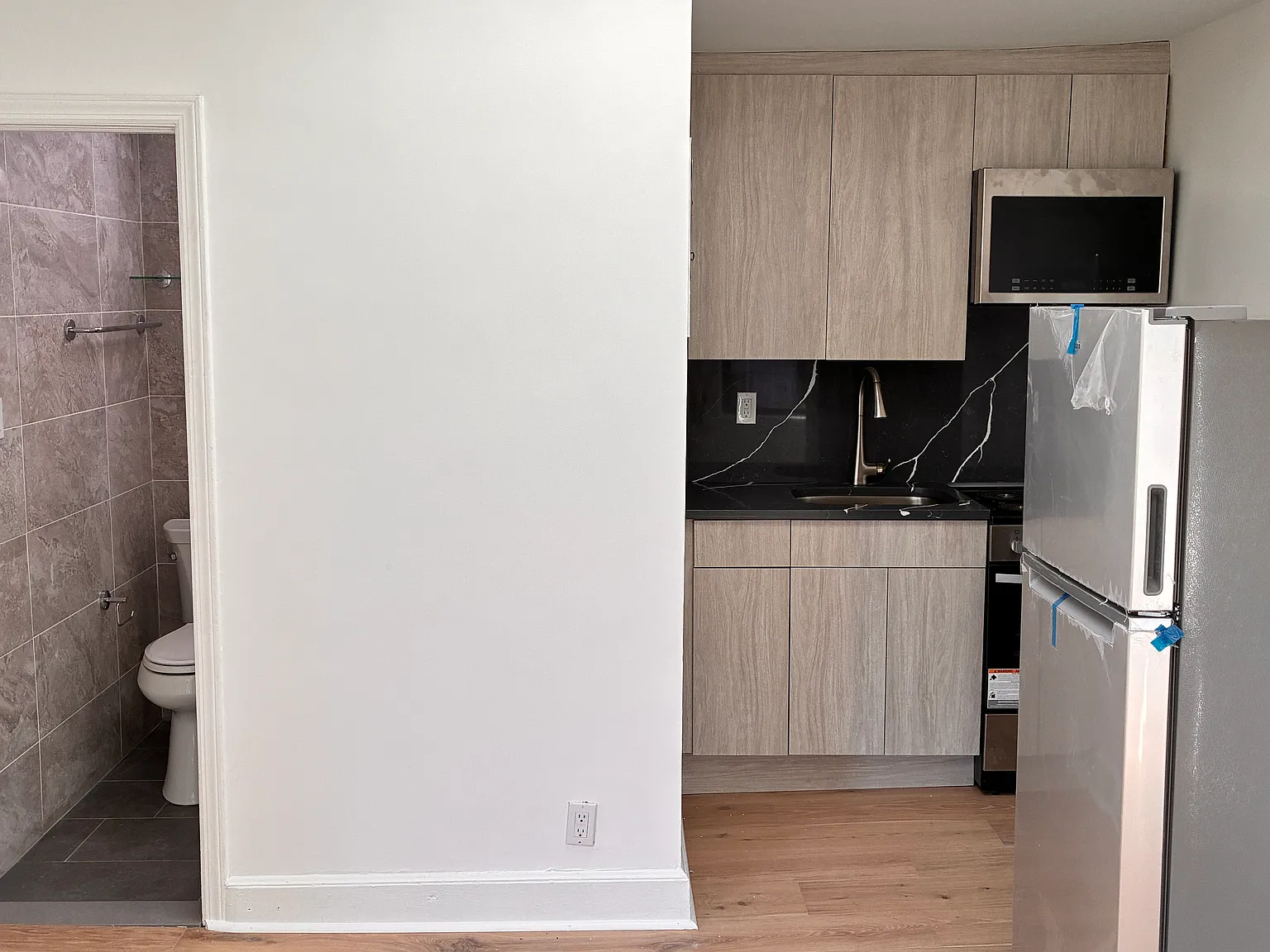 188 West 9th Street — Photo 2