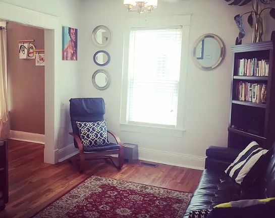 2nd image of 4215 Charlotte St