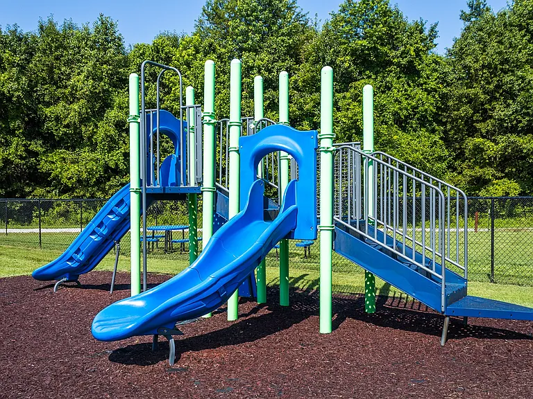 Bridgepointe Crossing — Photo 17