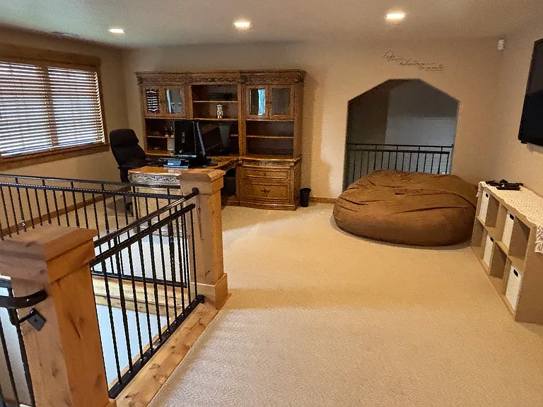 99 Moulton Ln — Photo 7