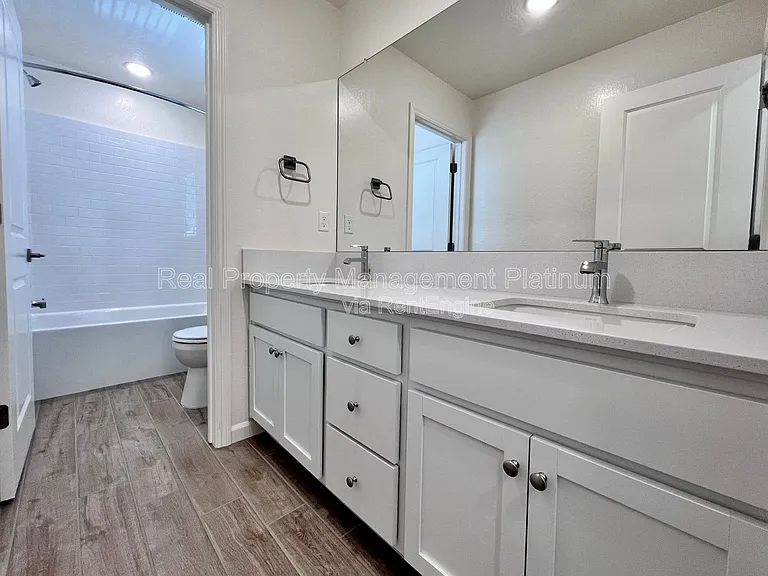 6596 E Cresthaven Dr — Photo 15