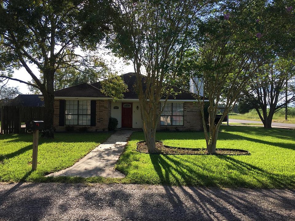 1st image of 100 Sea Pines Dr