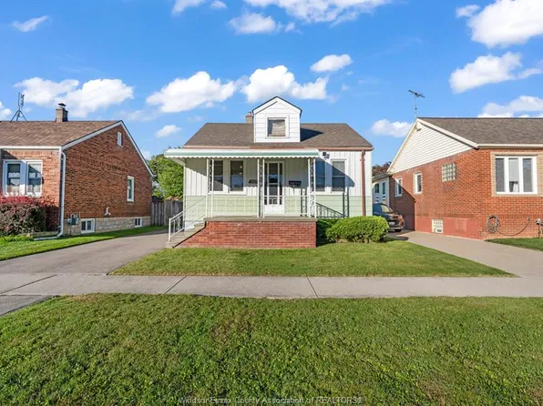 1669 Hickory Rd, Windsor, ON N8Y 3T2