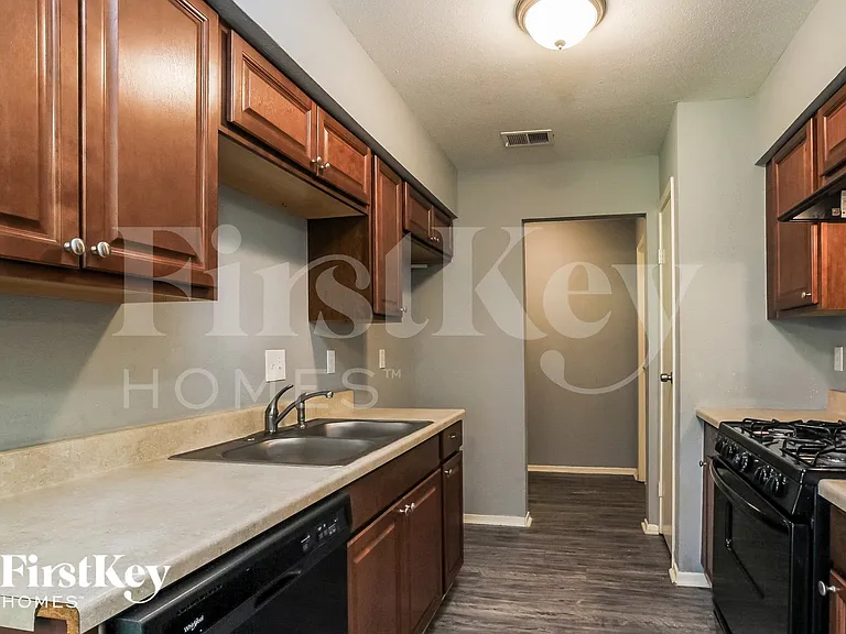 20030 Bambiwoods Dr — Photo 7