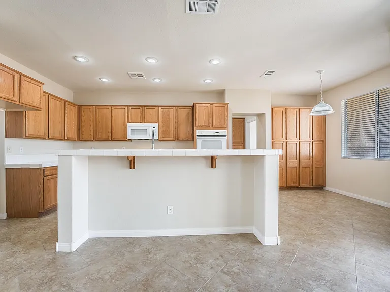 4828 Whisper Lake Ave — Photo 27