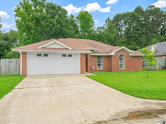 3rd image of 341 Frederick Cir