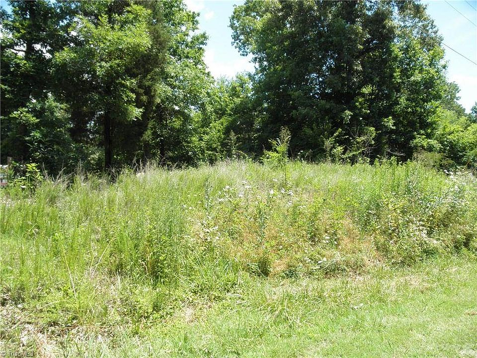 1st image of 4746 Linda Ln