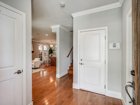 2nd image of 2718 Darien Ct