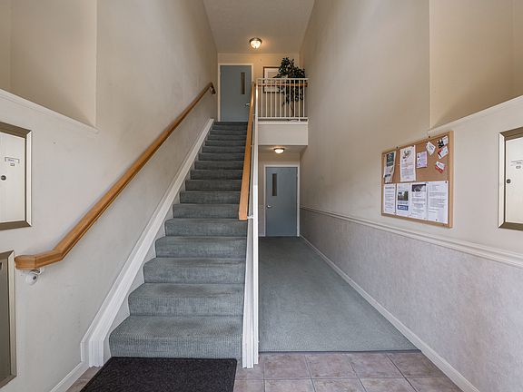2nd image of 8910 Hunters Creek Dr APT 104