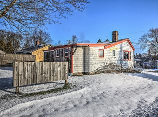 29 Pine St, Thomaston, ME 04861