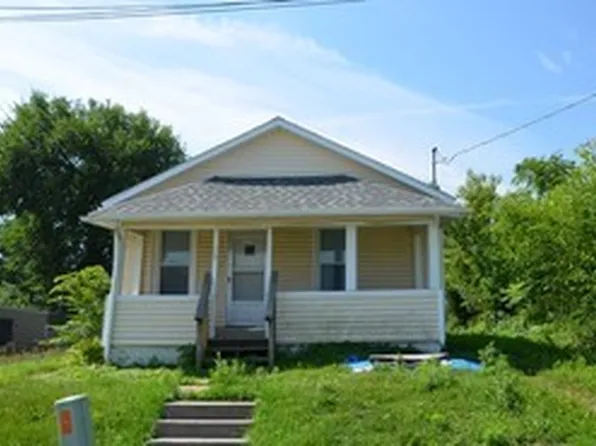 119 E Fulton Dr, Des Moines, IA 50315