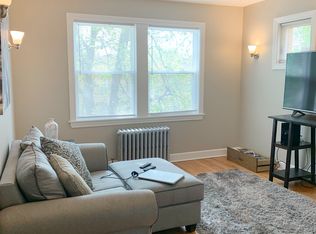 1919 Grove Ave APT 32, Berwyn, IL 60402