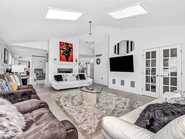 7315 Princeton Rd — Photo 42