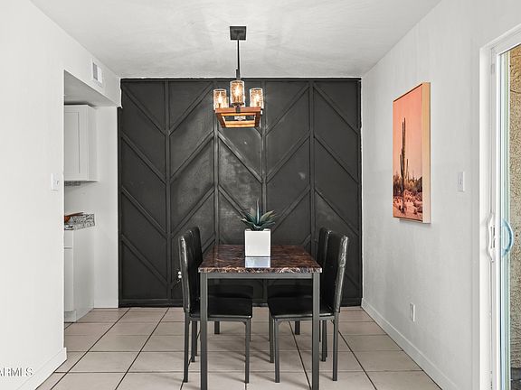 5th image of 4627 E SOUTHGATE Avenue