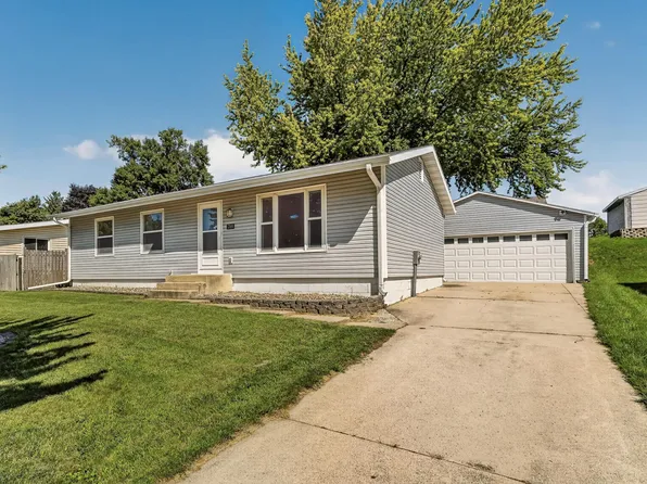 709 37th St SW, Rochester, MN 55902
