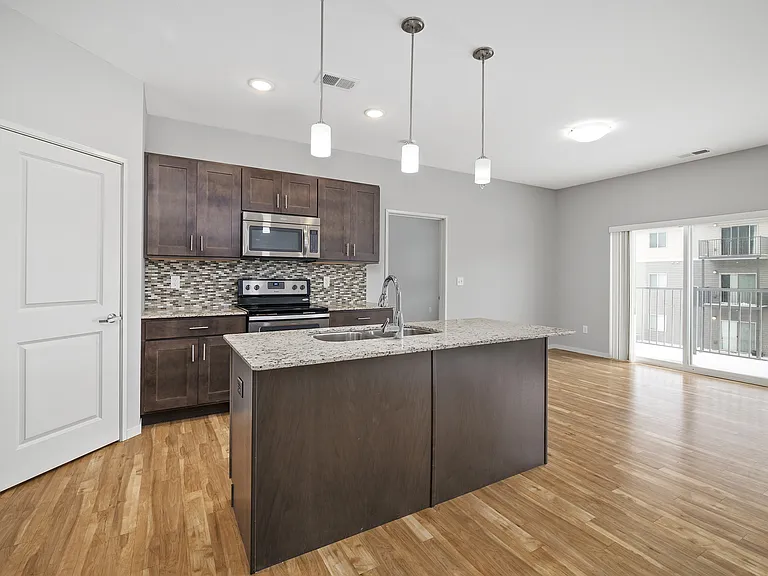 1. Aspen Lofts C - Kitchen