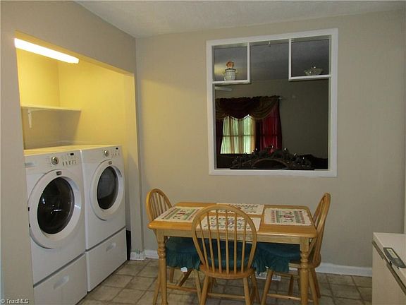 5th image of 3709 Martin Ave