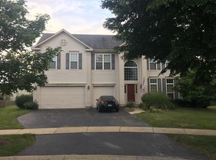 4 Emily Ct, Bolingbrook, IL 60490