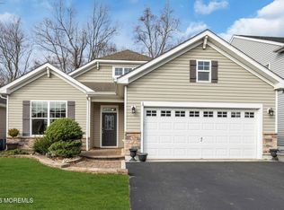 37 Kingston Dr, Jackson, NJ 08527