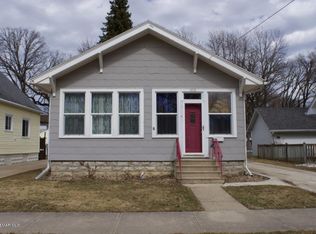 1102 7th Ave NW, Austin, MN 55912