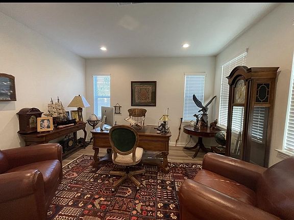 2nd image of 2832 Jacks Creek Pl