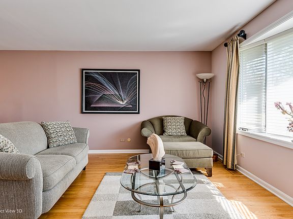 3rd image of 586 Siems Cir