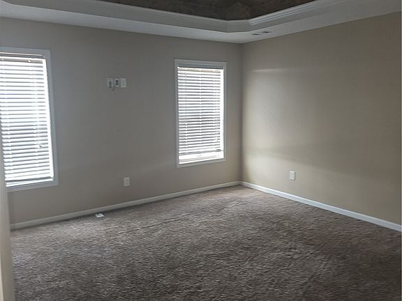 5th image of 403 Barn Wood Rd