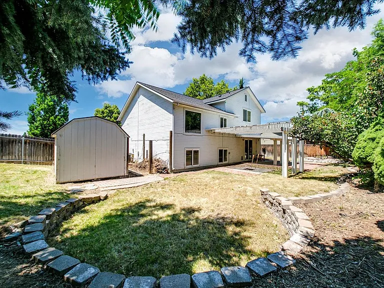 1802 N Heath Ave — Photo 30