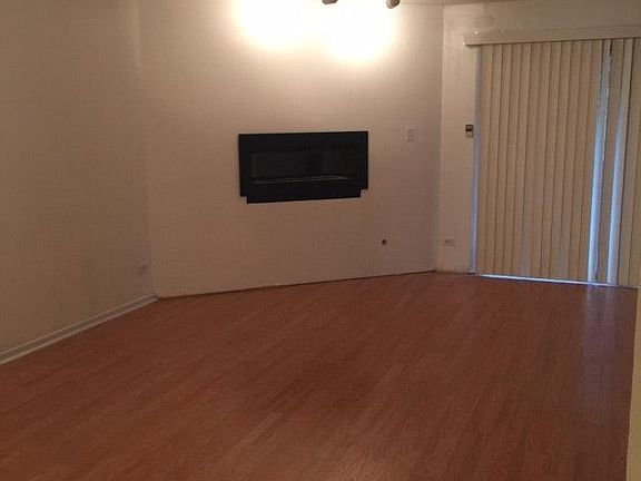 4th image of 1706 Lakecliffe Dr