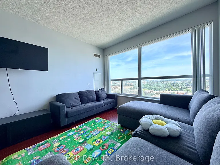 38 Lee Centre Dr #2101 — Photo 10