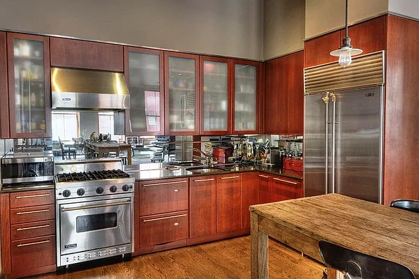 Sold by Corcoran | media 21