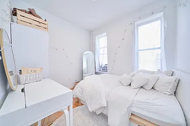 Rented by Living New York