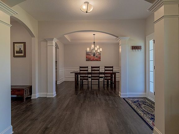 5th image of 7483 Coppice Dr