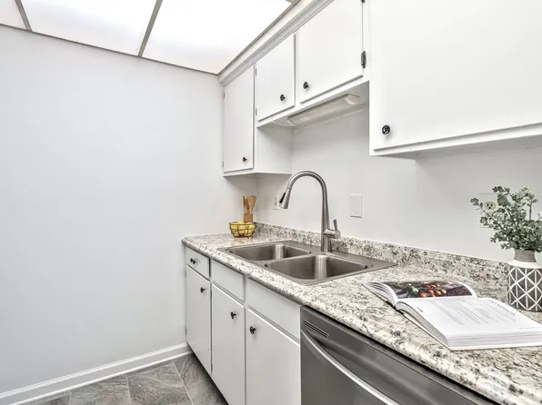 210 Old Hickory Blvd APT 27, Nashville, TN 37221