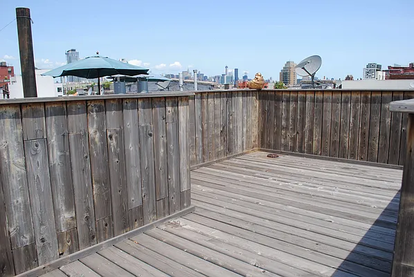 Rented by Michal Kuras, LREB | media 19