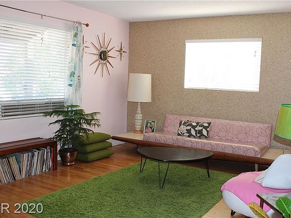 5th image of 1330 Melville Dr