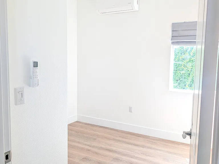 1207 N Glenarbor St — Photo 6