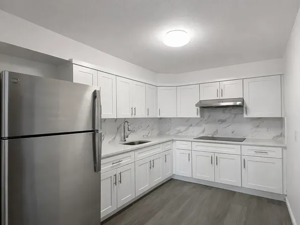 4724 Parsons Blvd #2F, Flushing, NY 11355